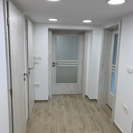 Apartman Apartman July